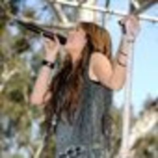 miley-cyrus-785285l-thumbnail_gallery - Hannah Montanna