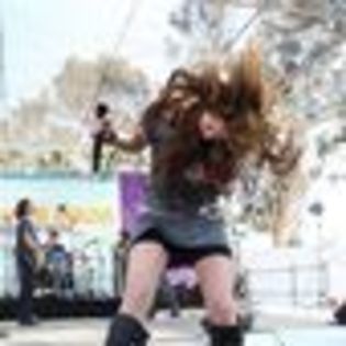 miley-cyrus-806586l-thumbnail_gallery - Hannah Montanna