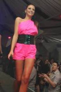 antonia-club-romania-2011-romania-girl-singer-woman-rumania - Antonia