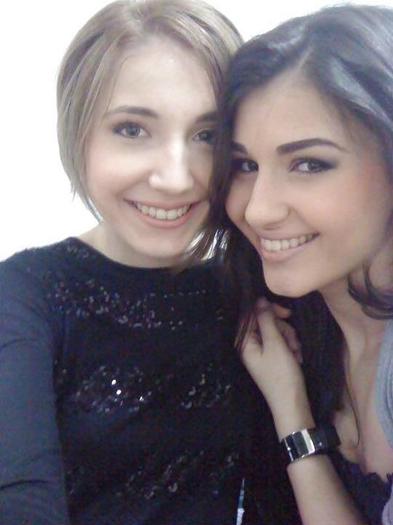 543361_111382335663481_100003751461191_54945_870924467_n - 00 Alina Eremia 00