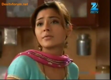 4 - sara khan10
