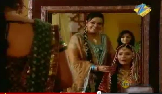 22 - sara khan10