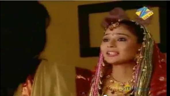 23 - sara khan10