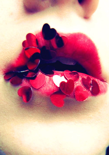 red heart lips-f12022 - Buze2