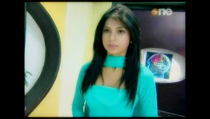  - x-Jennifer Winget 2-x