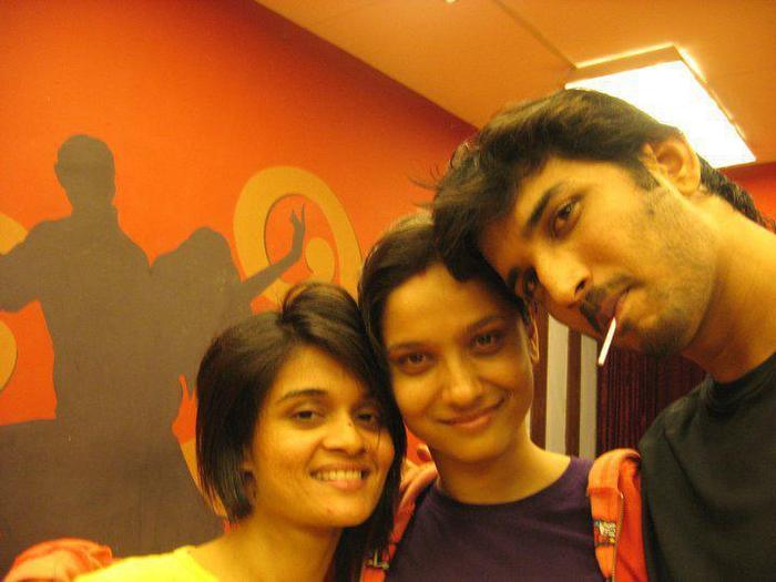 399406_195716977194049_1901535332_n - xxArchana and Manavxx