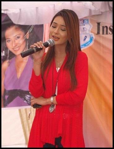 2 - sara khan10