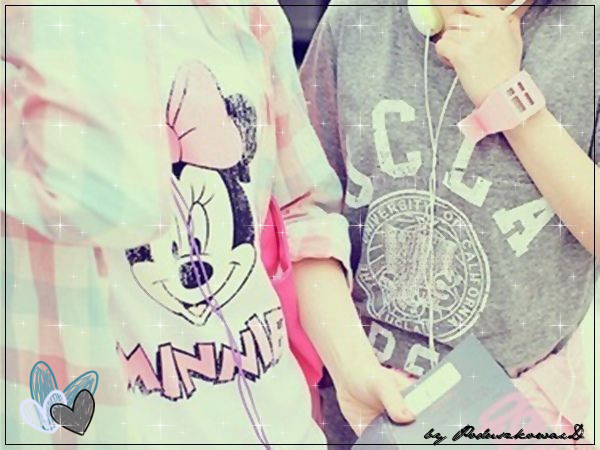 El venise la scoala ei, venise doar sa o vada.Ea era in curtea scolii, iar el era deupa gardul care 