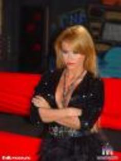 anda-adam-filmari-videoclip-nou-7-aprilie-by-mondeninfo-2.thumbnail