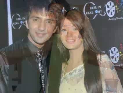 00_00_52 - sara khan10