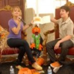 Debby_Ryan_1265524514_3