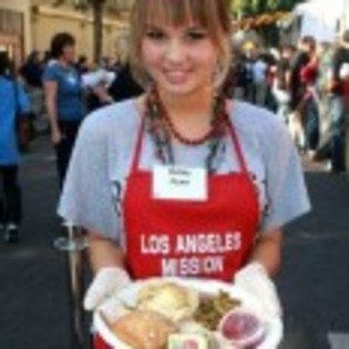 Debby_Ryan_1265524553_0