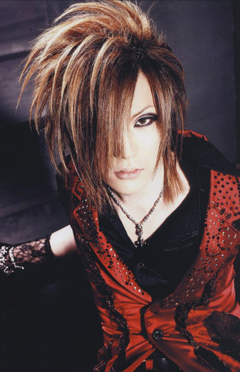 Uruha(1) - ZzZ Pentru fanii trupei The Gazette ZzZ