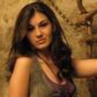 alina-eremia-395573l-thumbnail_gallery