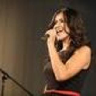 alina-eremia-523565l-thumbnail_gallery