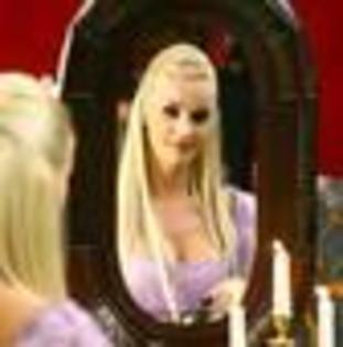 diana-dumitrescu-842643l-thumbnail_gallery
