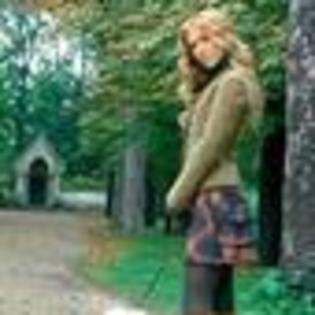 adela-popescu-517251l-thumbnail_gallery - Adela Popescu