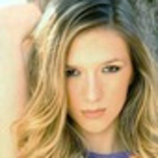 adela-popescu-709545l-thumbnail_gallery