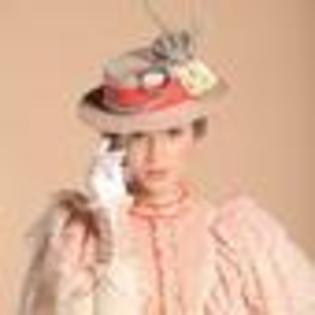 adela-popescu-929486l-thumbnail_gallery