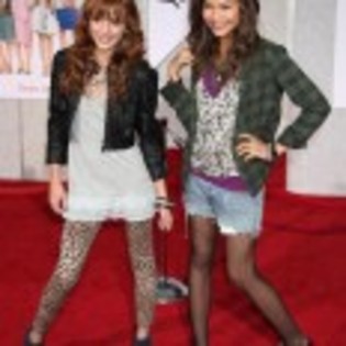Zendaya_Coleman_1300782776_3 - zendaya si bella