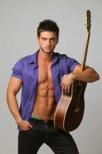 baw..ati vazut-o pe Ioana..sau nu?