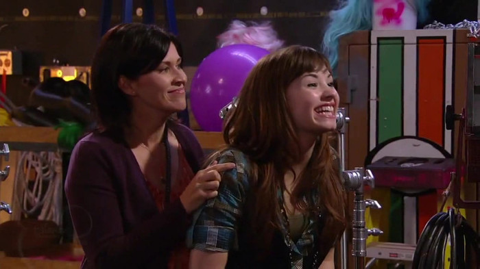 sonny with a chance season 1 episode 1 HD 38612 - Sonny With A Chance Season 1 Episode 1 - First Episode Part o77