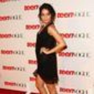 vanessa-hudgens-349446l-thumbnail_gallery