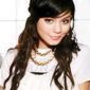 vanessa-hudgens-376362l-thumbnail_gallery