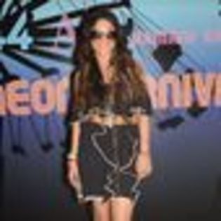 vanessa-hudgens-444340l-thumbnail_gallery - VANESSA