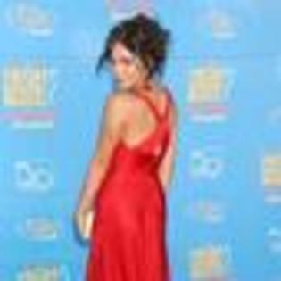 vanessa-hudgens-725197l-thumbnail_gallery