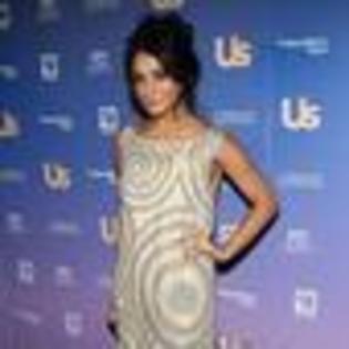 vanessa-hudgens-806405l-thumbnail_gallery