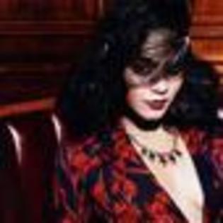 vanessa-hudgens-861619l-thumbnail_gallery