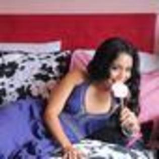 vanessa-hudgens-876640l-thumbnail_gallery - VANESSA