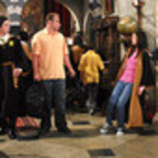 wizards-of-waverly-place-104575l-thumbnail_gallery - Magicieni din waverly place