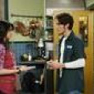 wizards-of-waverly-place-368625l-thumbnail_gallery - Magicieni din waverly place