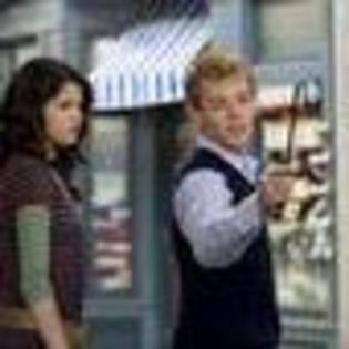 wizards-of-waverly-place-801588l-thumbnail_gallery