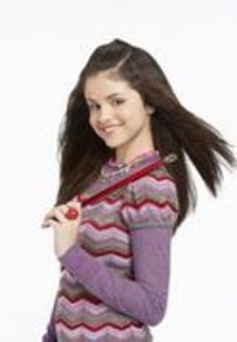 14308260_YIERVHPPH - selena gomez 2012