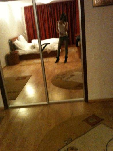 579598_145577185575105_853867126_n