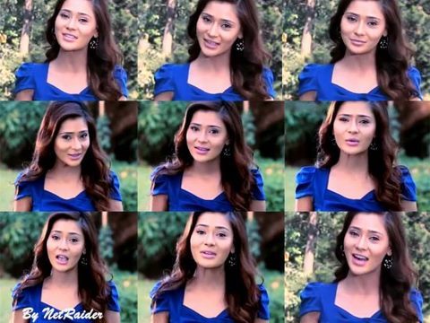 252667_475059422508060_1234592677_n - sara khan10