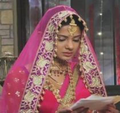 75215623_EQOKVUA - jennifer winget 6