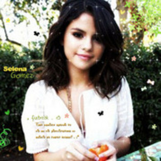 selena :