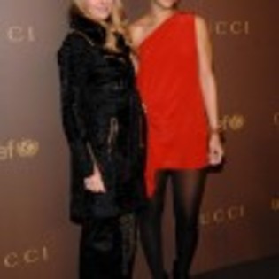 Rihanna_1231372124_2 - rihanna