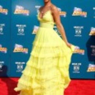 Rihanna_1231372317_4 - rihanna
