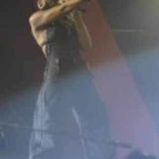 Rihanna_1231372651_4 - rihanna
