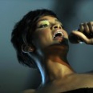 Rihanna_1231372917_4 - rihanna