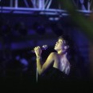 Rihanna_1231372977_4 - rihanna