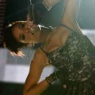 Rihanna_1231373042_4 - rihanna