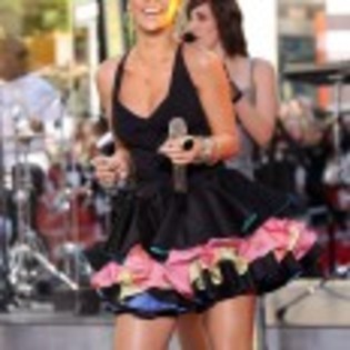 Rihanna_1231373410_2 - rihanna