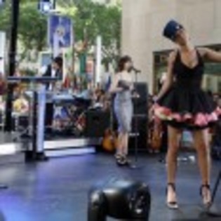 Rihanna_1231373537_3 - rihanna