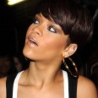 Rihanna_1231373734_3 - rihanna